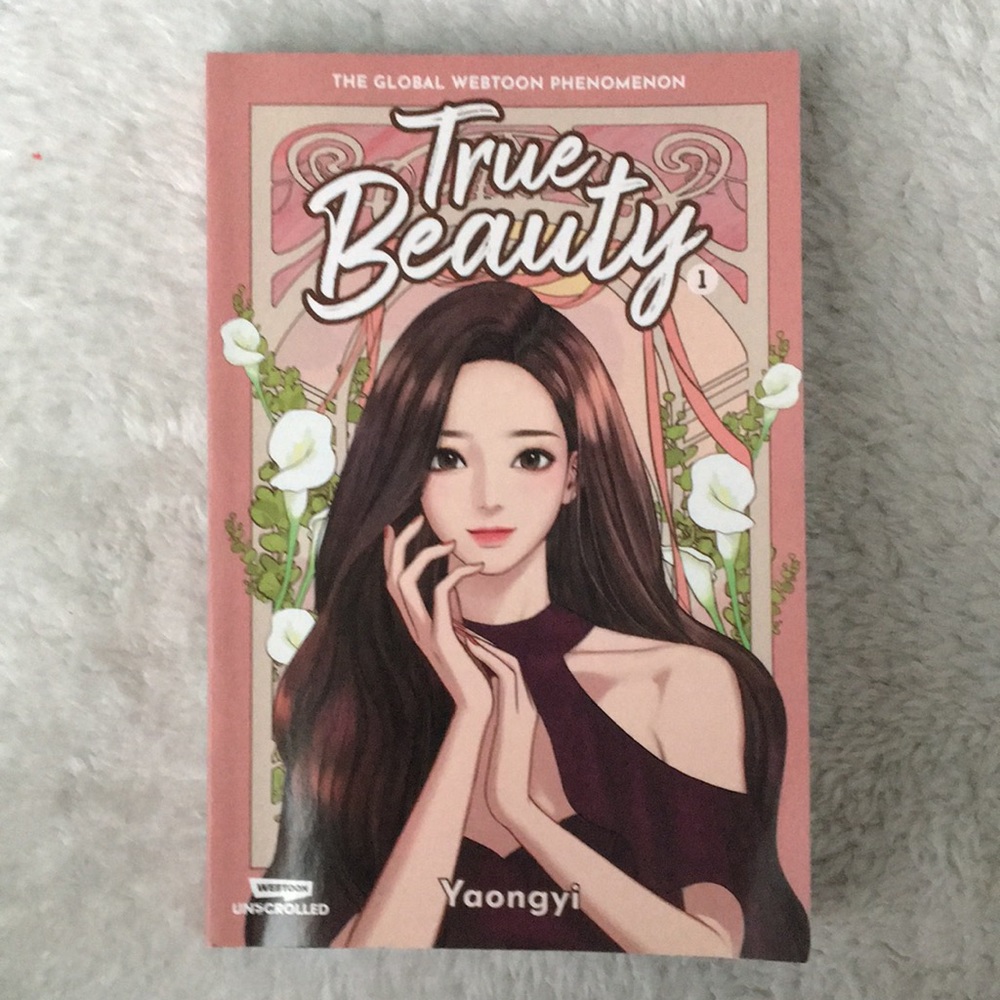 True beauty book selling for 20$ (original price 25$) BRAND NEW only used once